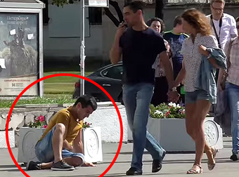 Social Experiment Shows Us Just How We Treat People In Need. It’s Eye-Opening.