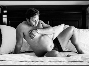 She Didn’t Want A Maternity Photo Shoot, But Her Husband Had Other Ideas.
