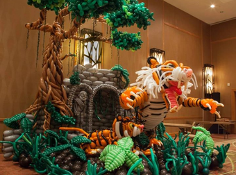 This Balloon Artist Takes His Job Very Seriously. The Results Are Awesome.