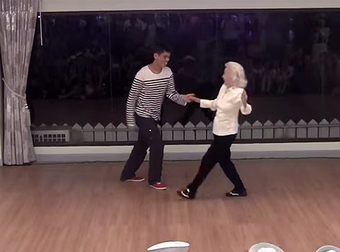 This Woman Just Turned 90, But She Still Dances Like She Was 20.
