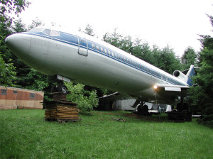 There’s A Massive Plane In The Middle Of A Forest In Oregon. And You Gotta See Inside It.