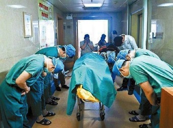 A Group Of Doctors Bow In Respect For The Loss Of This Amazing Little Boy.