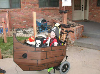 This Dad Made Amazing Halloween Costumes For His Disabled Son.