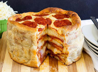 This Glorious Pizza Cake Only Requires 5 Ingredients And A Few Simple Steps. Yummm.