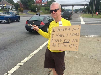 A Guy Was Spotted On The Side Of The Road With A Sign And You Won’t Believe Why.