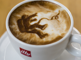 He’s Been Called The Da Vinci of Barista Coffee Art. You Need To See Why.
