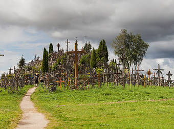 This Mysterious Hill Of Crosses In Lithuania Is Absolutely Stunning