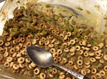 How Did These 23 Terrible Food Fails Even Happen? It Seems Impossible.