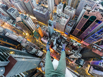 These 29 Pictures From The Rooftops Of Hong Kong Will Make You Dizzy.