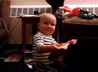 This 1-Year-Old Baby Can’t Stop Dancing To Her Musical Birthday Card.