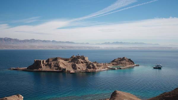 25.) The mysterious Pharaoh’s Island (Sinai, Egypt).