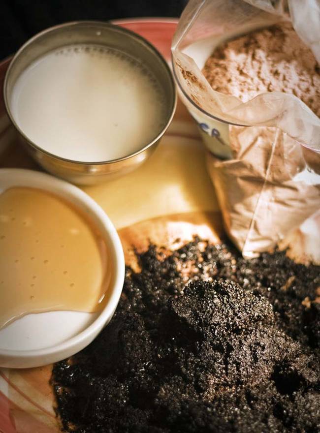 Exfoliate your skin with a mocha mask.