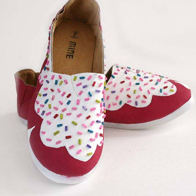 A fresh coat of paint and some colorful beads turn a pair of plain slip-ons into an ice cream treat for your feet.