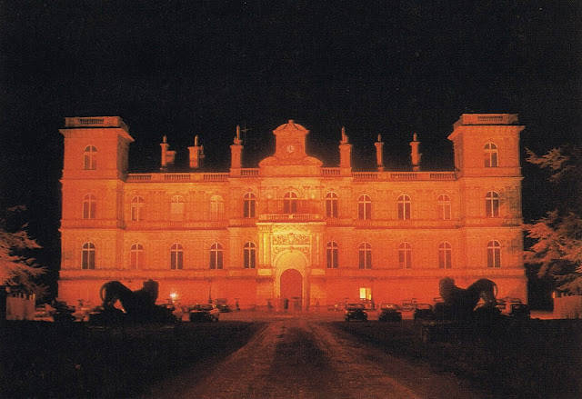 When a party at the Château de Ferrières was going down, the mansion would be lit up a bright orange. The house looked as if it was on fire.