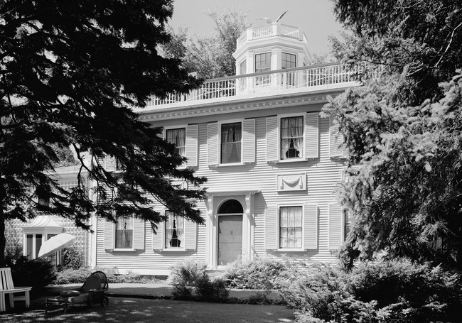 In 1806, when Thomas Mcobb returned to Maine from sea, he found his brother had inherited his family's mansion. To spite his brother, he built an equally fantastic mansion directly across from the one he lost.