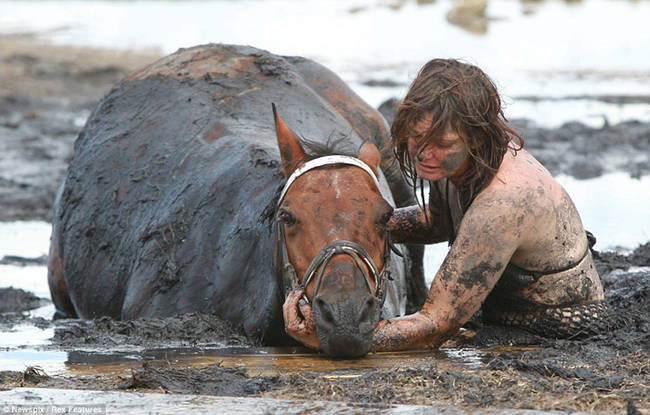 They had to fight time to get the big guy out before the tide washed over him.