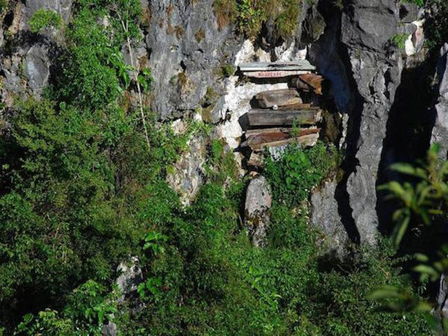 At Echo Valley in Sagada, you can find coffins as old as 100 years.