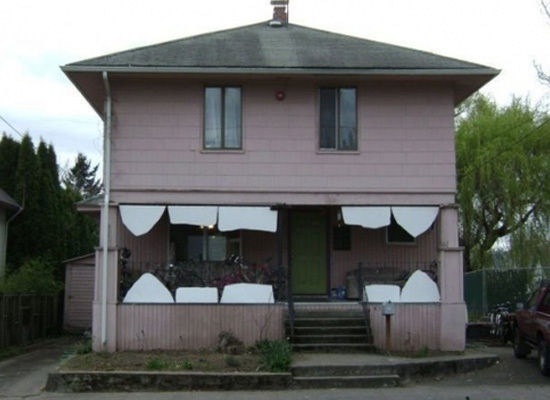 9. This house looks like someone who tried to bite into a house.