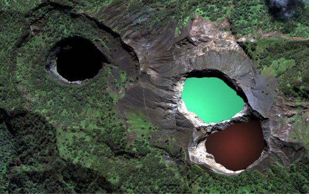 Mount Kelimutu, Kelimutu National Park, Flores, Indonesia