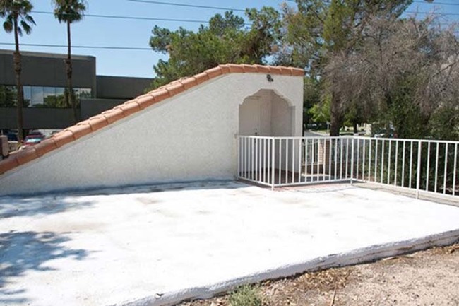 A stairway leading to the secret part of the house is hidden in the yard, as well as an elevator.