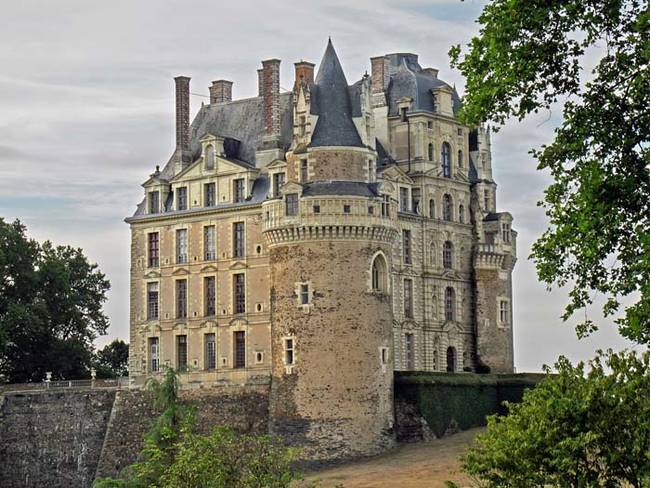 4.) Maine-et-Loire, France - Château de Brissac.