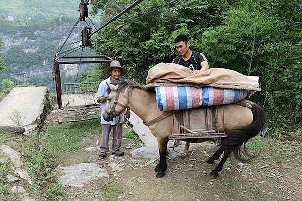 Every person in Yushan relies on these cable cars.