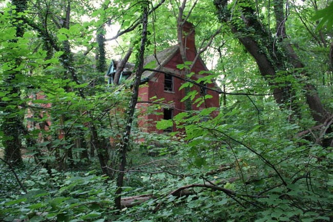 In the 1950s, the facility on North Brother Island was converted to treat adolescent drug addicts.