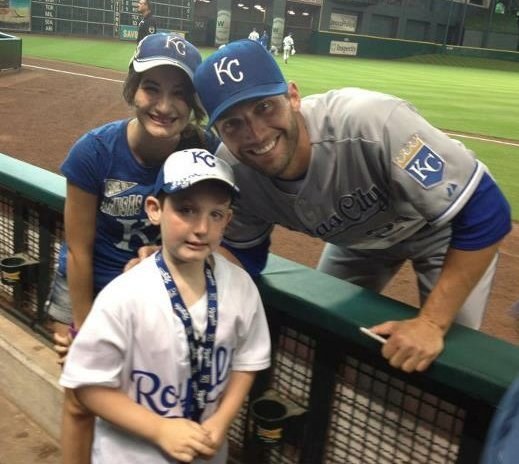 16.) MLB outfielder Jeff Francoeur made a couple of fans’ day by signing his hat and posing for a picture.