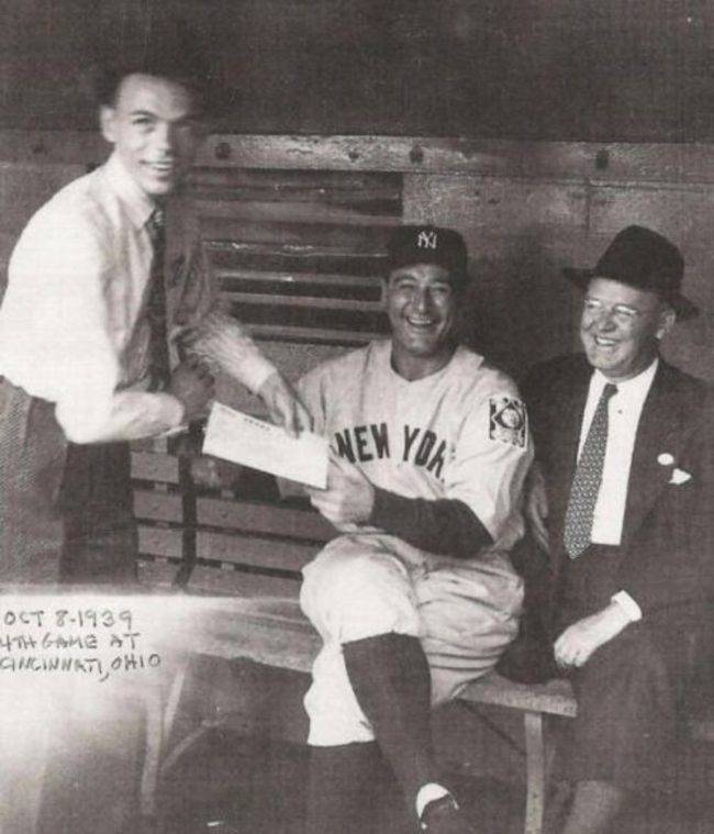 Frank Sinatra got Lou Gehrig's autograph