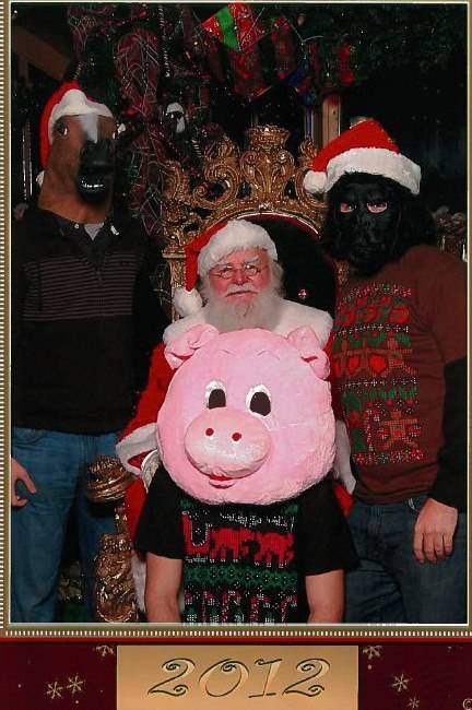 After trying to sell toys from his sack, a British Santa was put in handcuffs by local authorities in front of many children.