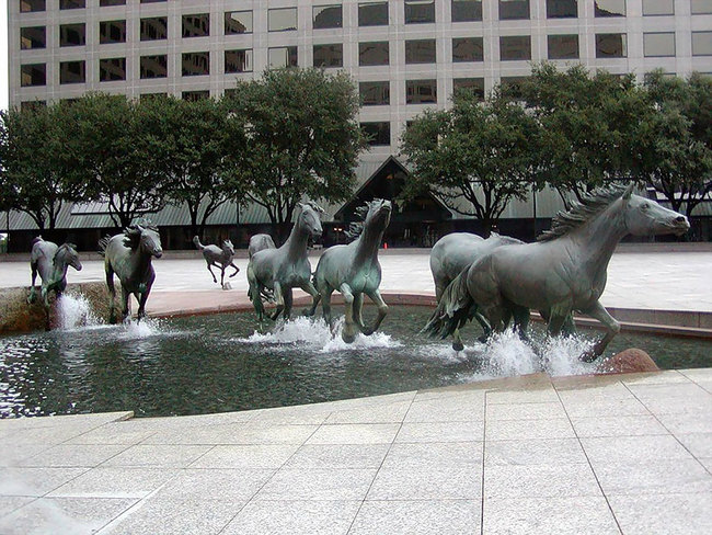 22.) Mustangs (Las Colinas, Texas, USA)