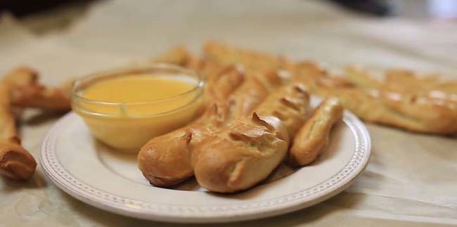 TGI Friday's Pretzel Sticks and Beer Cheese