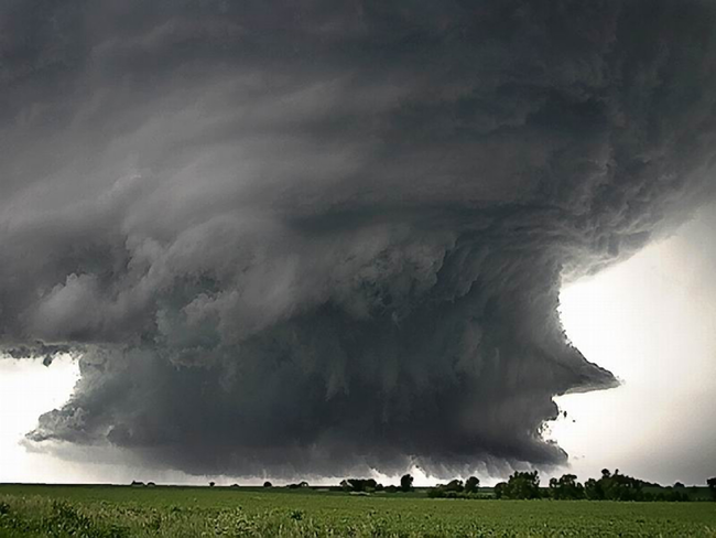 These form underneath cumulonimbus clouds and sometimes bring tornadoes.