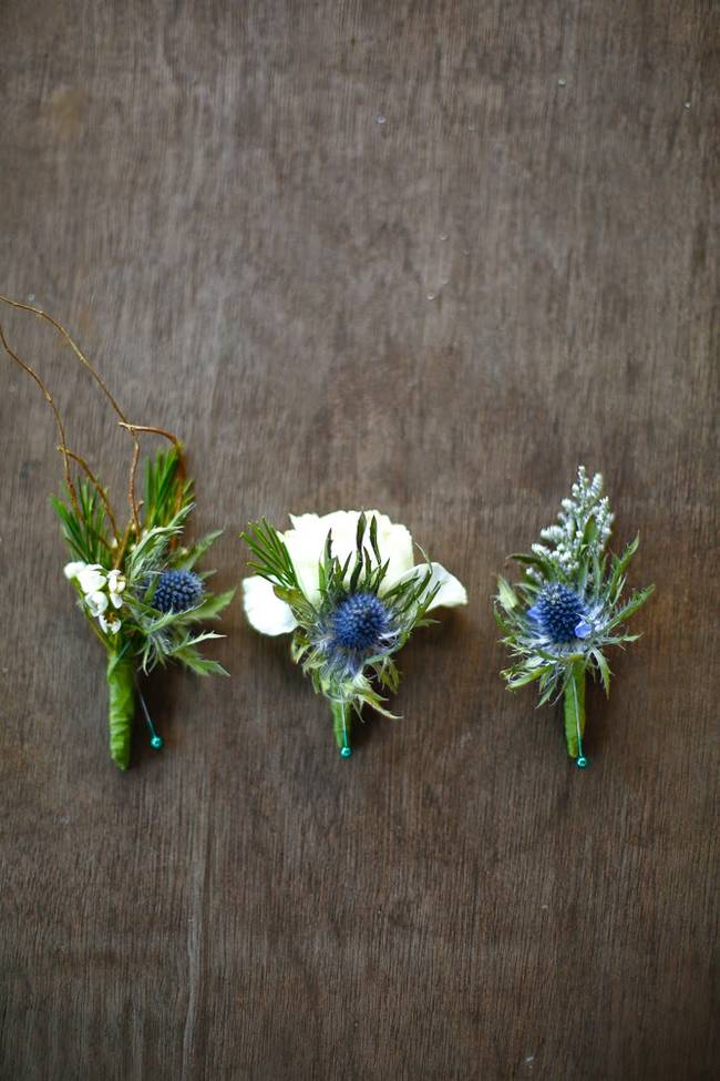 Even the corsages, made with thistles, are a touch of unconventional beauty.