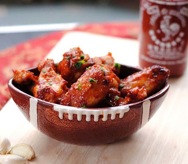 Sriracha and Garlic Chicken Wings