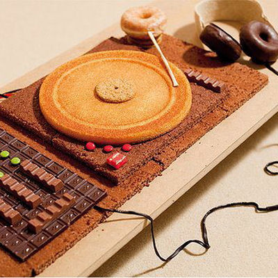 2. Chocolate turntable