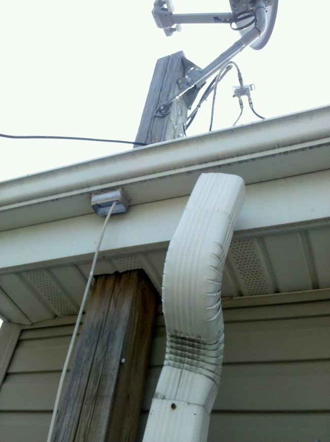 4) It's cool how Comcast let's you choose between having cable or a functioning gutter system.