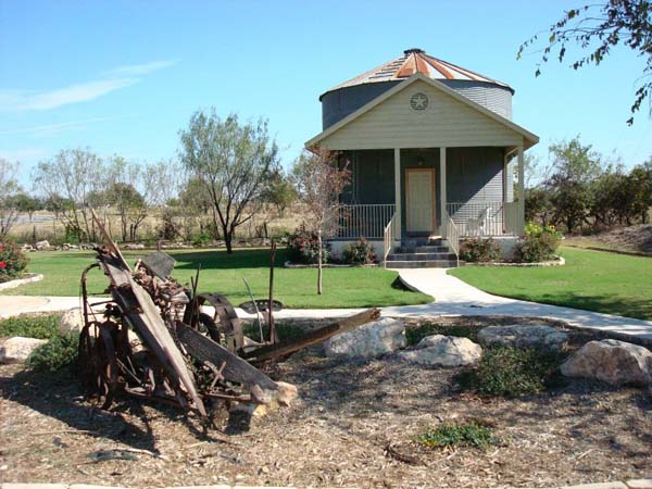 This 1940′s grain silo in New Braunfels, Texas, stood empty for decades. It was recently converted into a one bedroom apartment and the iconic Gruene Homestead Inn.