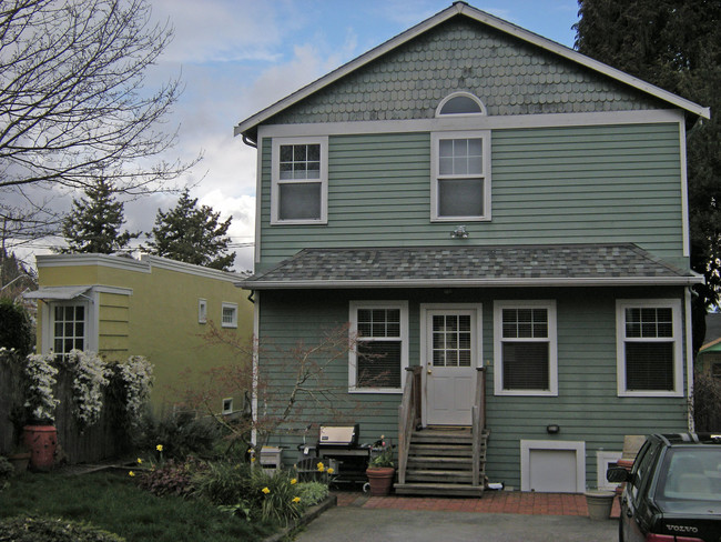 On the left here you can see a sliver of a house, about 55 inches wide. Built in 1925, the Montlake Spite House in Seattle came about when a neighbor refused to buy the rest of the adjoining land in a plot. It's essentially a single lane in a bowling alley with a door.