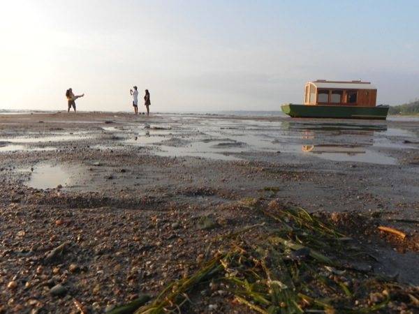 You can dock this little guy anywhere, including a sandbar for an afternoon picnic.