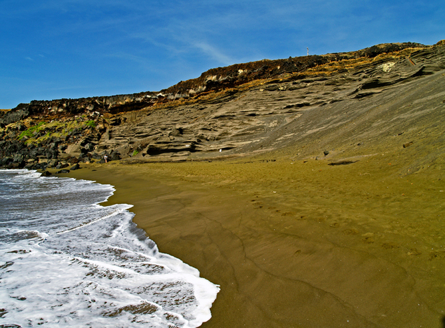 6.) Papakolea Beach (Green Sand) - Kau, Hawaii