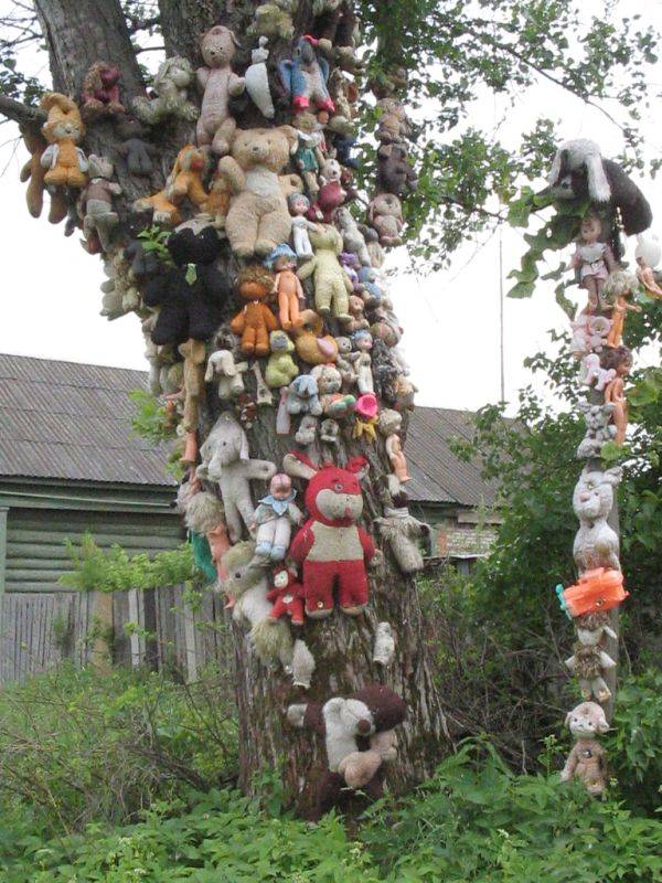 The more you walk around, the more stuffed animals and dolls you see nailed up to trees and fences. You become anxious about whoever lives here. You're hoping whoever did this is far away.