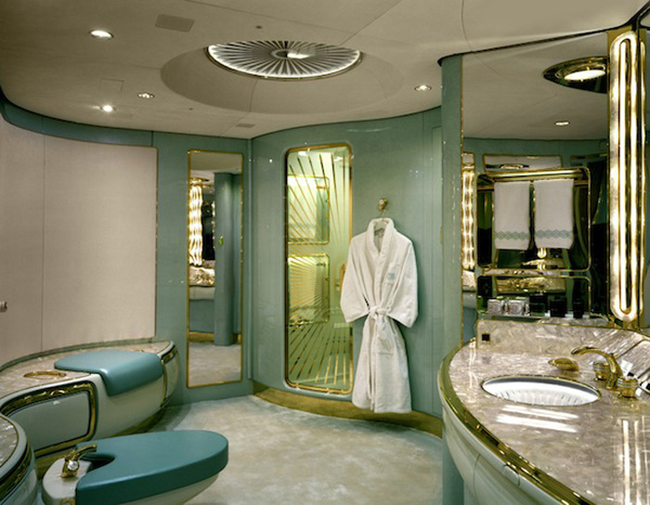 No, this isn't Elvis' bathroom: the owner of this Boeing 747-8i wanted to create a feeling of "garden in the sky."