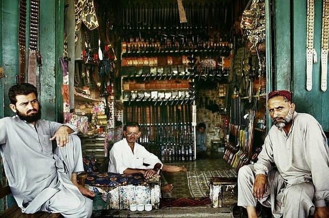 The lone street that runs through Darra Adam Kha is lined with shops that sell one thing: illegal firearms.