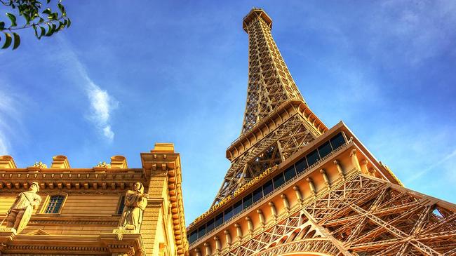 12.) Who needs to go all the way to Paris to see the Eiffel Tower? Just check out the strip in Las Vegas!