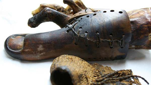 10.) A prosthetic toe found in the tomb of Tabeketenmut in the necropolis of Thebes.