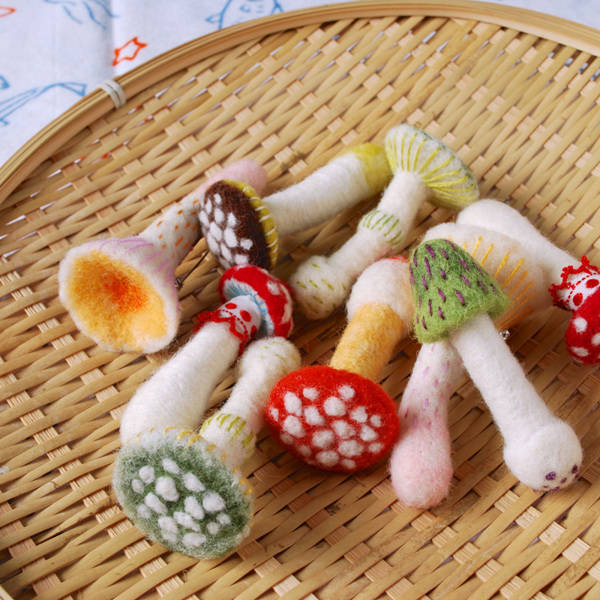 More mushroom brooches