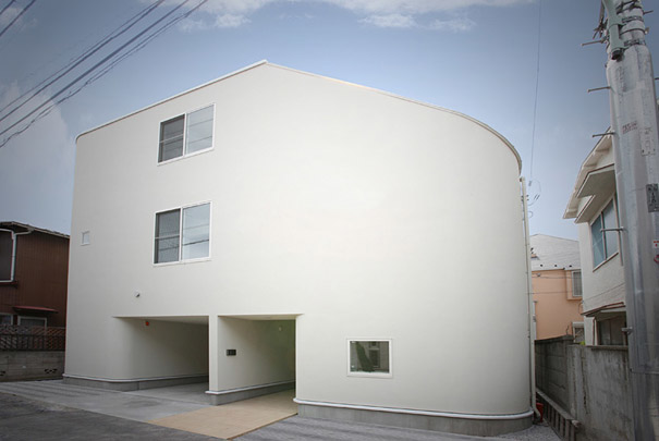 7. Slide House - Japan