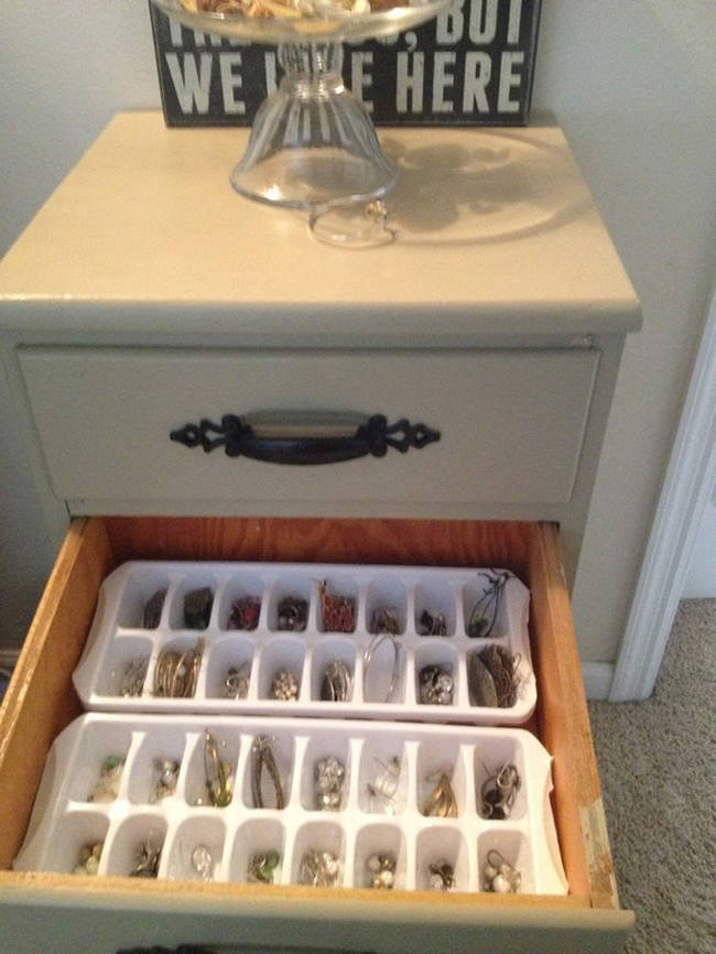 7.) Use an ice cube tray to organize your earrings.