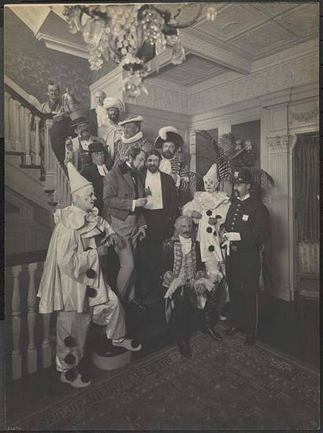 23.) Why would you invite such creepy clowns to your fancy party?